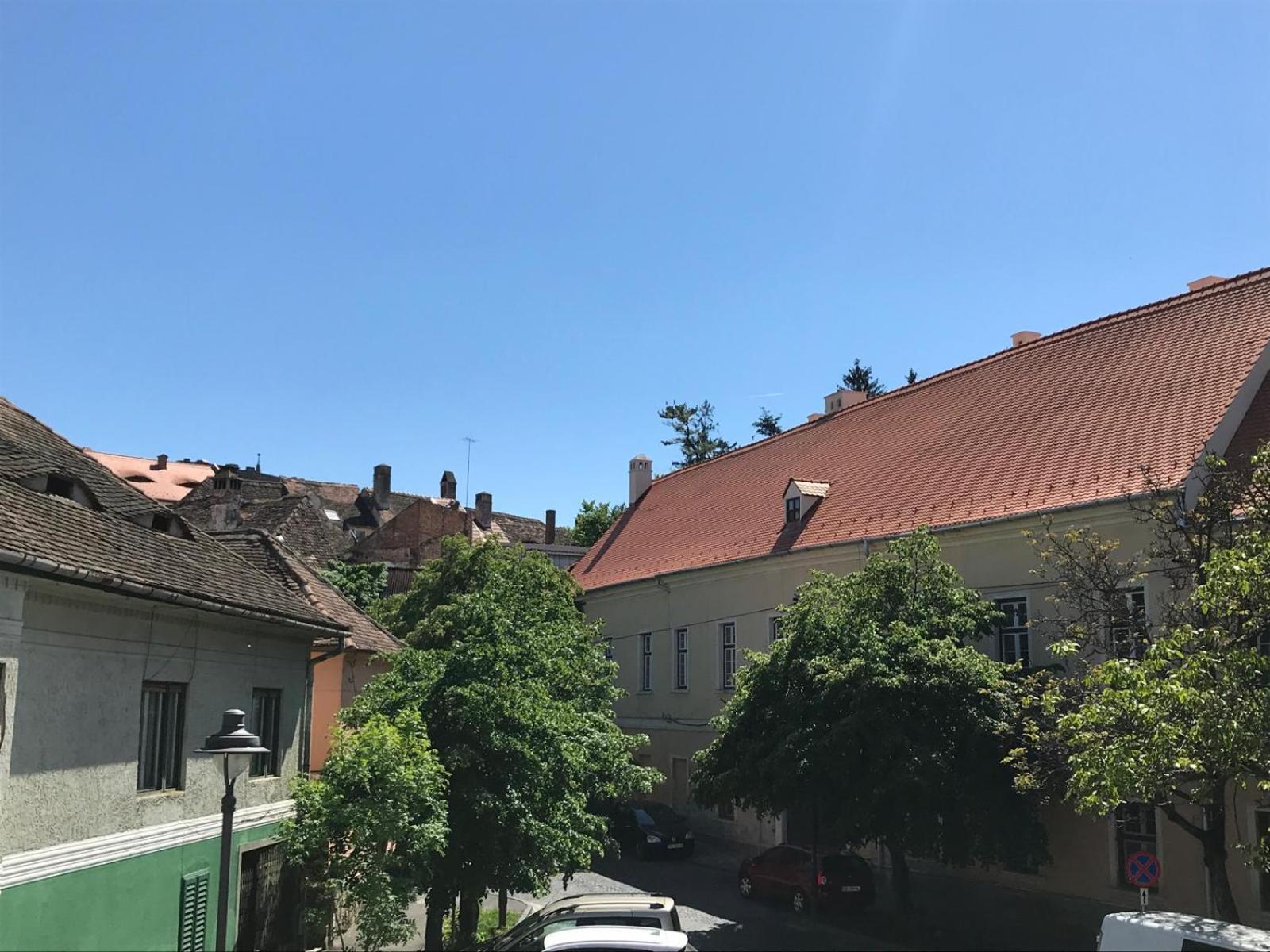 Residence Piata Armelor Sibiu Luaran gambar
