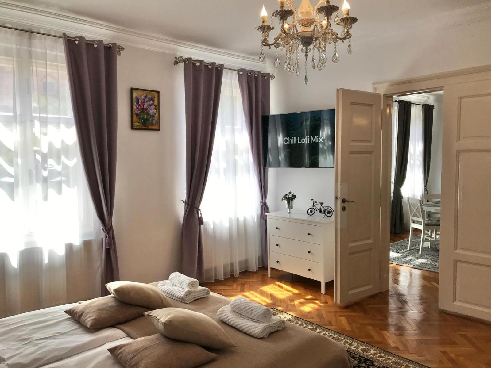 Residence Piata Armelor Sibiu Luaran gambar