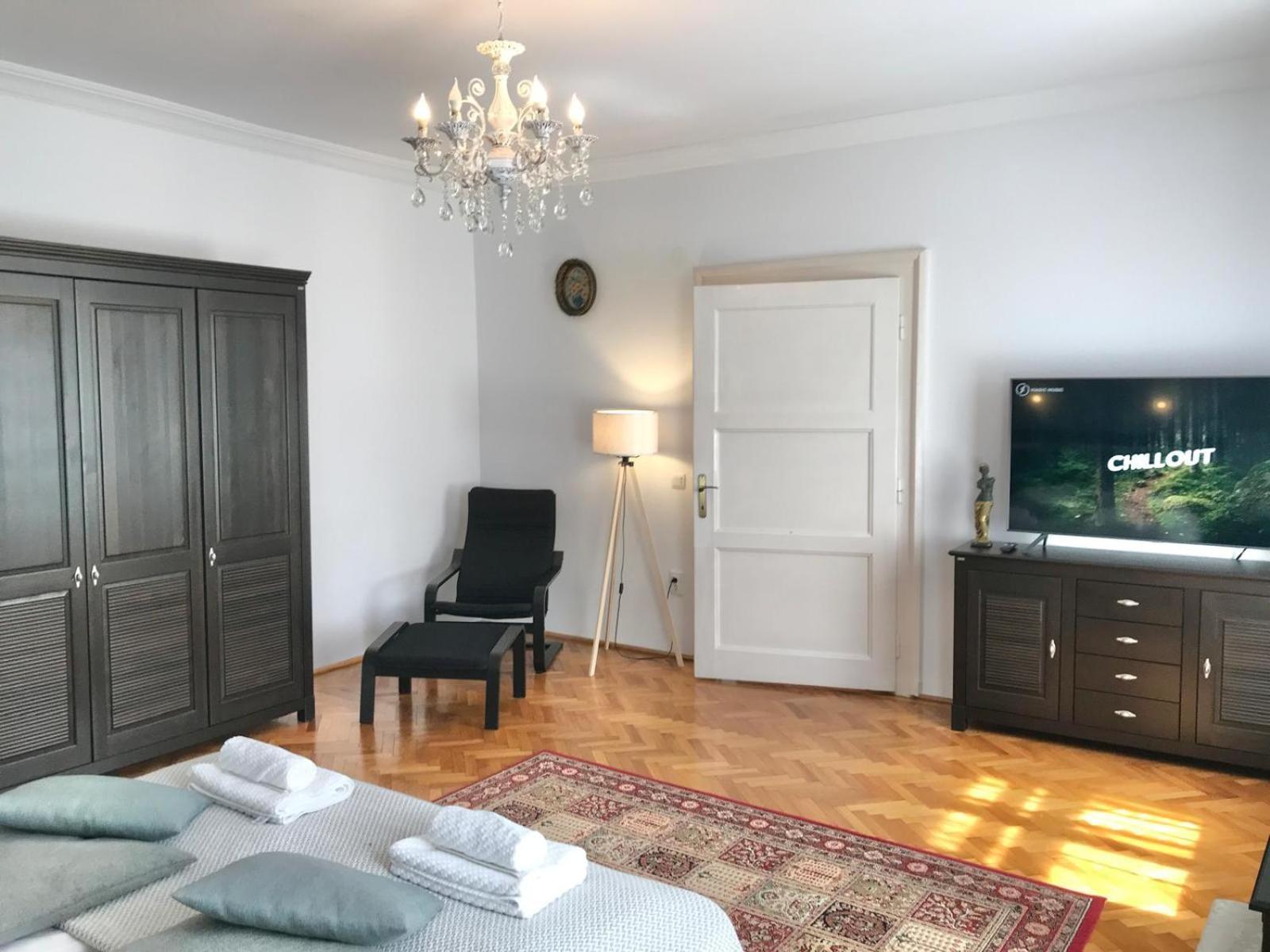 Residence Piata Armelor Sibiu Luaran gambar
