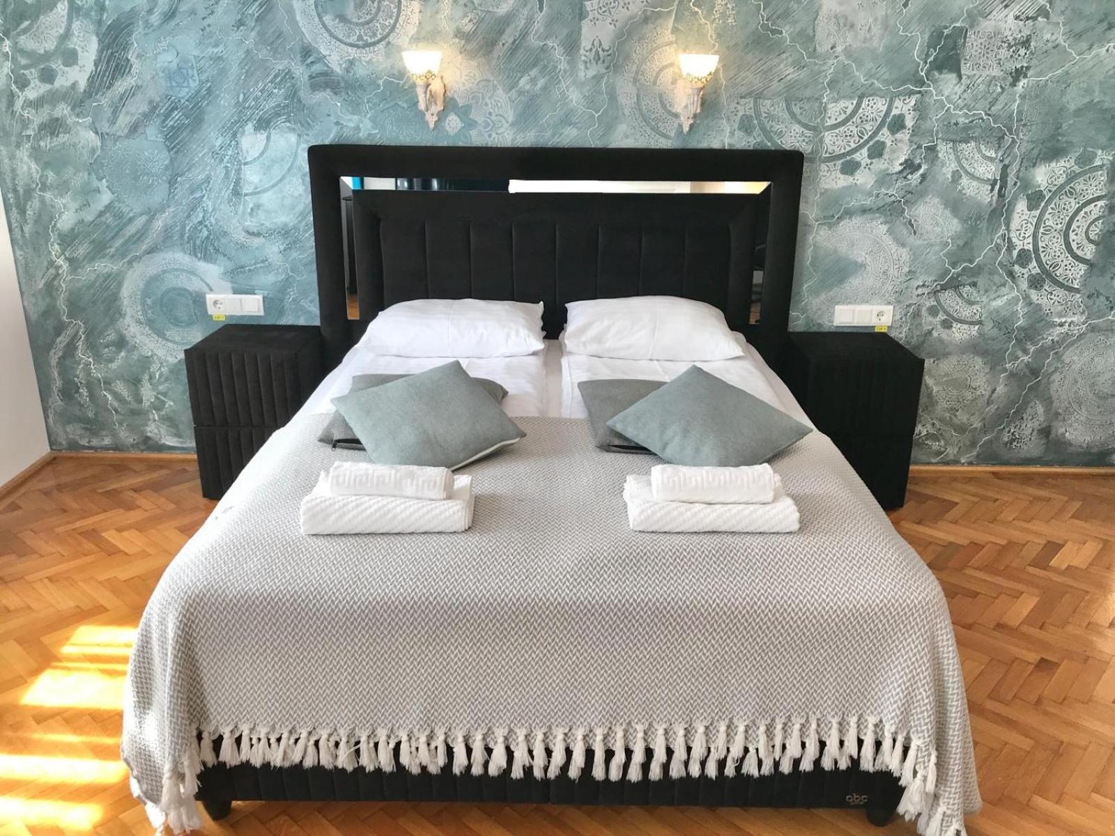 Residence Piata Armelor Sibiu Luaran gambar